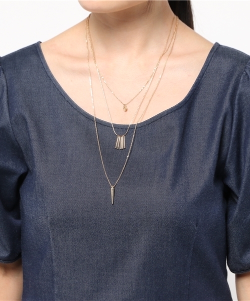 one after another NICE CLAUP（ワンアフターアナザーナイスクラップ）の「【ナイスクラップ】３連ネックレス（ネックレス・レディース・ゴールド・FREE）」の7枚目の写真