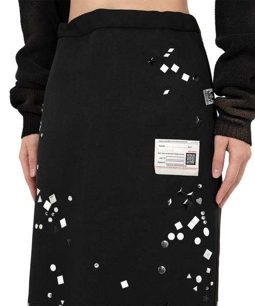 Maison MIHARA YASUHIRO（メゾンミハラヤスヒロ）の「Embellished Skirt（スカート・レディース・ブラック・38/36）」の7枚目の写真