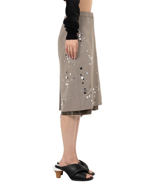 Maison MIHARA YASUHIRO（メゾンミハラヤスヒロ）の「Embellished Skirt（スカート・レディース・ブラック・38/36）」の14枚目の写真