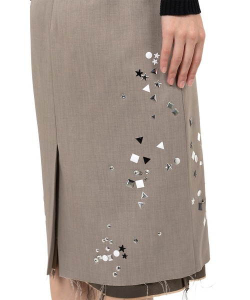 Maison MIHARA YASUHIRO（メゾンミハラヤスヒロ）の「Embellished Skirt（スカート・レディース・ブラック・38/36）」の17枚目の写真