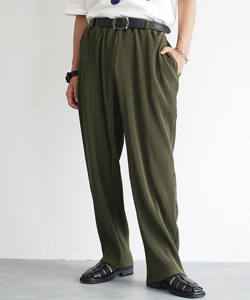 MinoriTY（マイノリティ）の「【MinoriTY】さら艶プリーツワイドテーパードパンツ スラックス メンズ 夏服（スラックス・メンズ・ブラック/グレー/カーキ・M/L）」の2枚目の写真