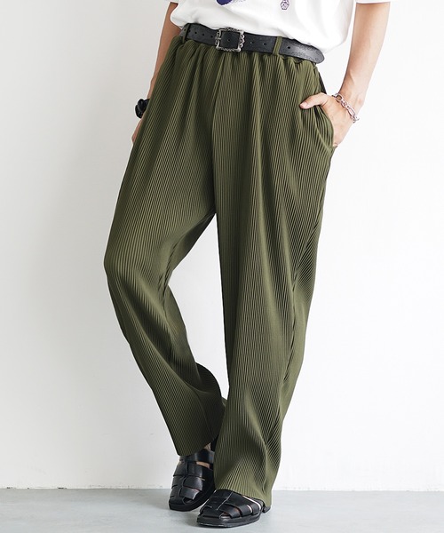 MinoriTY（マイノリティ）の「【MinoriTY】さら艶プリーツワイドテーパードパンツ スラックス メンズ 夏服（スラックス・メンズ・ブラック/グレー/カーキ・M/L）」の10枚目の写真
