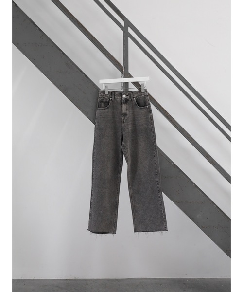 Katrin TOKYO(カトリーントーキョー)の「bijou button straight denim(デニムパンツ・レディース・グレー/ライトブルー・S/S-Short/XS-Regular/XS-Short/M)」の7枚目の写真