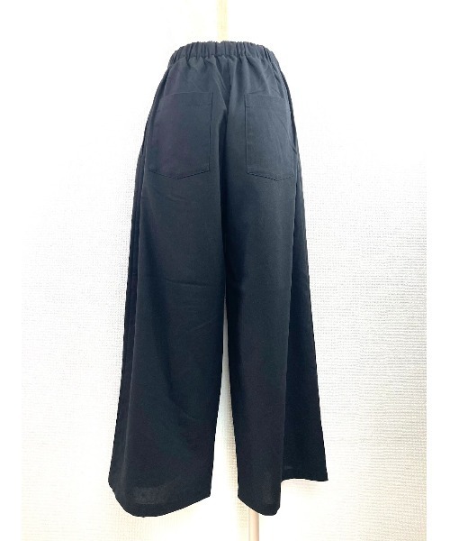 WORLD WIDE LOVE!(ワールドワイドラブ)の「イージーワイドパンツ(その他パンツ・レディース・モカ/オフホワイト/ブラック・1)」の9枚目の写真
