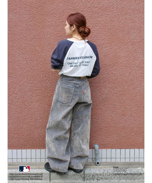 Ungrid（アングリッド）の「【MLB×PEANUTS】ラグランTee（Tシャツ/カットソー・レディース・ブルー/ブラウン/ネイビー・FREE）」の7枚目の写真