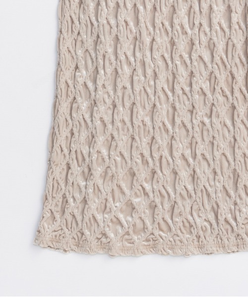 MAISON SPECIAL(メゾンスペシャル)の「Velor Shirring Skirt/ベロアシャーリングスカート■セットアップ対応■(スカート・レディース・ブラック/オフホワイト・36/38)」の12枚目の写真