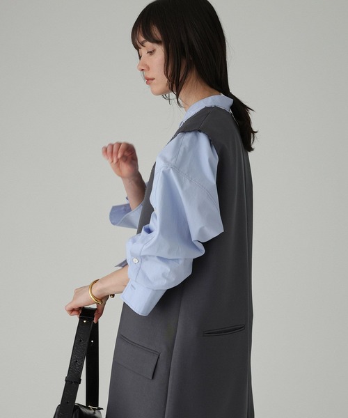 BABYLONE(バビロン)の「ツイルVネックワンピース(ワンピース・レディース・グレイッシュベージュ/チャコール・フリー)」の14枚目の写真