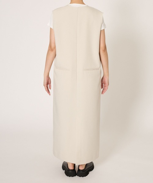 BABYLONE(バビロン)の「ツイルVネックワンピース(ワンピース・レディース・グレイッシュベージュ/チャコール・フリー)」の17枚目の写真