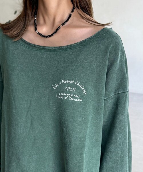 CPCM（シーピーシーエム）の「【ASUKA監修】パウダー加工ワンショルスウェット（スウェット・レディース・チャコールグレー/ネイビー/レッド/グリーン・FREE）」の8枚目の写真