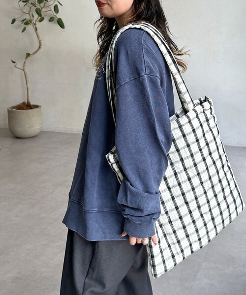 CPCM（シーピーシーエム）の「【ASUKA監修】パウダー加工ワンショルスウェット（スウェット・レディース・チャコールグレー/ネイビー/レッド/グリーン・FREE）」の14枚目の写真