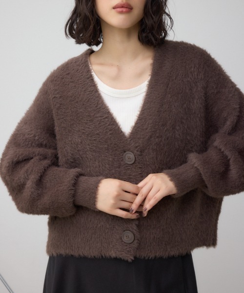 AZUL by moussy(アズールバイマウジー)の「モヘヤライクニットカーディガン(カーディガン/ボレロ・レディース・チャコールグレー/ブラウン/アイボリー/サックスブルー・SMALL/MEDIUM)」の4枚目の写真