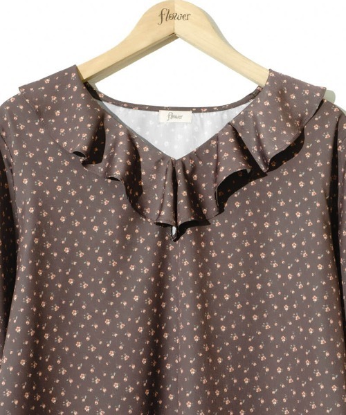 flower（フラワー）の「ラッフルドブルームブラウス（シャツ/ブラウス・レディース・アイボリー/ブラウン・FREE）」の5枚目の写真