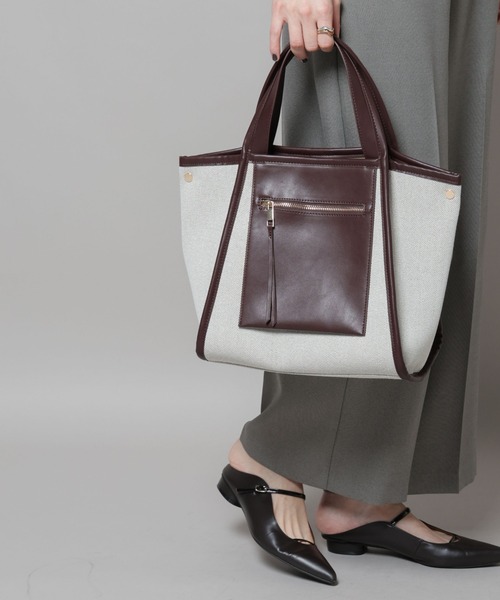 NANO universe（ナノユニバース）の「キャンバス×フェイクレザーポケットバッグ（トートバッグ・レディース・ブラック/ブラウン・FREE）」の2枚目の写真