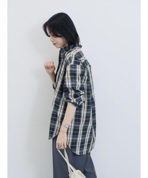 Samansa Mos2 blue（サマンサモスモスブルー）の「【イージーケア】マルチスタイルシャツ（シャツ/ブラウス・レディース・ブルー/グレー/ブラック/キナリ/ベージュ・M/L）」の21枚目の写真