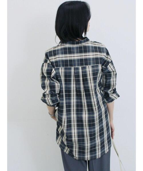 Samansa Mos2 blue（サマンサモスモスブルー）の「【イージーケア】マルチスタイルシャツ（シャツ/ブラウス・レディース・ブルー/グレー/ブラック/キナリ/ベージュ・M/L）」の6枚目の写真