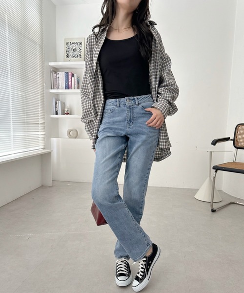 A.D.C.L.(エーディーシーエル)の「ストレッチ テーパードシルエット デニムパンツ(デニムパンツ・レディース・ブルー/ネイビー・M/L)」の13枚目の写真