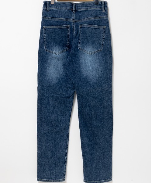 A.D.C.L.(エーディーシーエル)の「ストレッチ テーパードシルエット デニムパンツ(デニムパンツ・レディース・ブルー/ネイビー・M/L)」の4枚目の写真