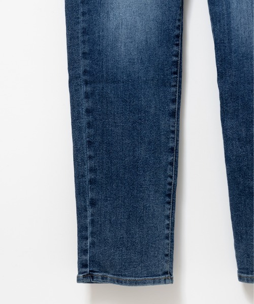 A.D.C.L.(エーディーシーエル)の「ストレッチ テーパードシルエット デニムパンツ(デニムパンツ・レディース・ブルー/ネイビー・M/L)」の8枚目の写真