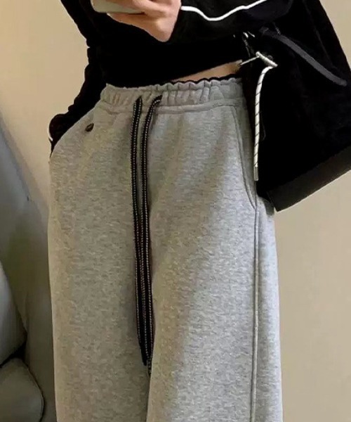 cammie（キャミー）の「ウエストレイヤード裏起毛スエット（スウェットパンツ・レディース・アイボリー/ネイビー/グレー/ブラック・M/L）」の12枚目の写真