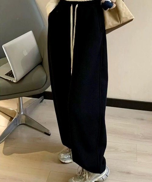 cammie（キャミー）の「ウエストレイヤード裏起毛スエット（スウェットパンツ・レディース・アイボリー/ネイビー/グレー/ブラック・M/L）」の7枚目の写真