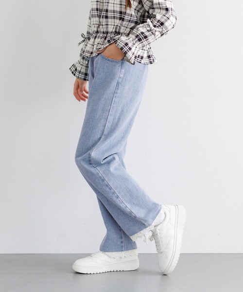 coca（coca）（コカ）の「キッズ　デニム裾レースパンツ（デニムパンツ・キッズ・ブルー・120/130/150/140）」の3枚目の写真