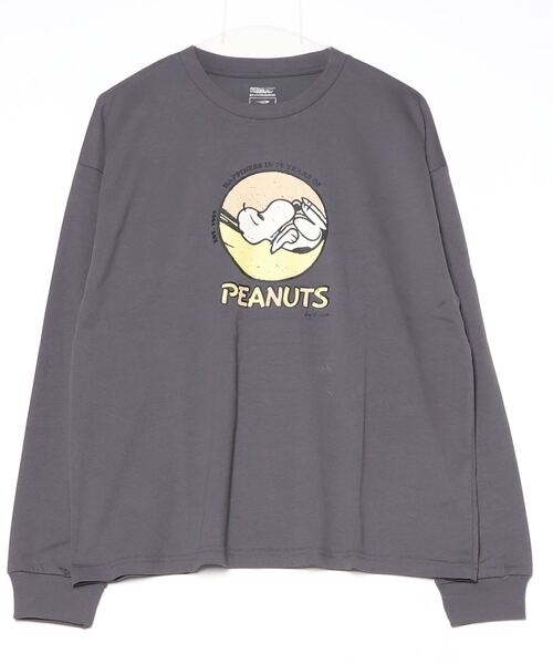 PEANUTS（ピーナッツ）の「ピーナッツ  コットンロングTシャツ スヌーピー PEANUT75周年（Tシャツ/カットソー・レディース・ベージュ/チャコールグレー・M/L）」の2枚目の写真