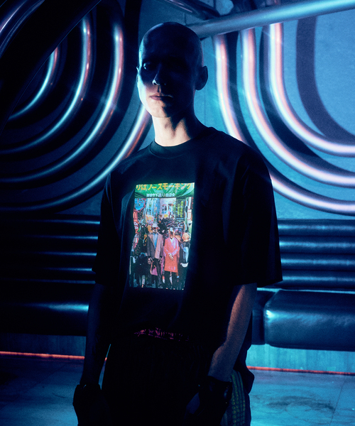 PLEASURES(プレジャー)の「PLEASURES × DAFTPUNK HARAJUKU T-SHIRT(Tシャツ/カットソー・メンズ・ブラック・MEDIUM/X-LARGE/LARGE)」の2枚目の写真