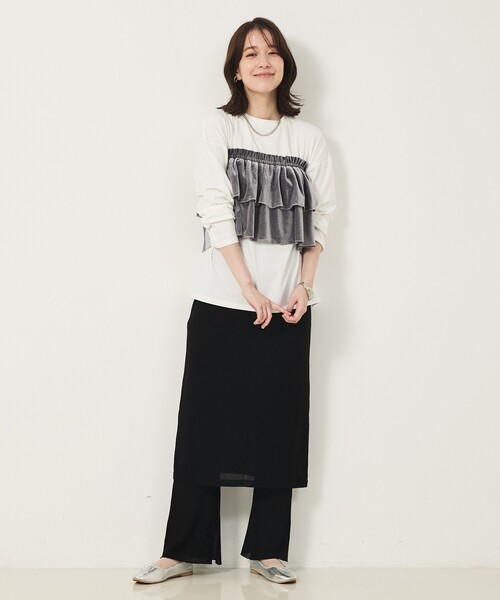 abahouse mavie(アバハウスマヴィ)の「【WEB Domani掲載】ベロアビスチェ付ロンT(Tシャツ/カットソー・レディース・ベージュ/グレー/チャコールグレー・フリー)」の4枚目の写真