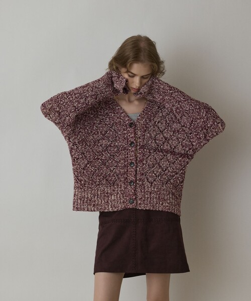 GRACE CONTINENTAL（グレースコンチネンタル）の「オーバーニットカーディガン（カーディガン/ボレロ・レディース・ブラック/ボルドー・36）」の5枚目の写真