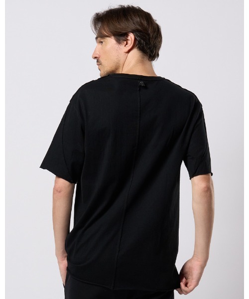 wjk(ダヴルジェイケイ)の「wide cut-off V-neck S/S(Tシャツ/カットソー・メンズ・ホワイト/ブラック・X-LARGE/LARGE/MEDIUM/SMALL)」の5枚目の写真