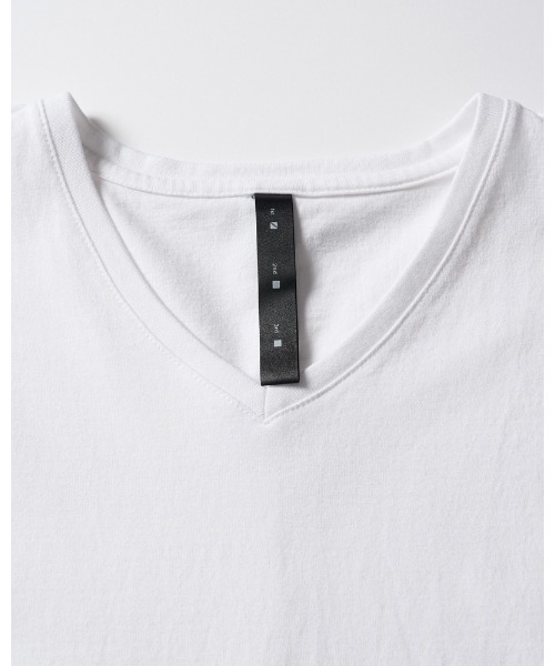 wjk(ダヴルジェイケイ)の「wide cut-off V-neck S/S(Tシャツ/カットソー・メンズ・ホワイト/ブラック・X-LARGE/LARGE/MEDIUM/SMALL)」の12枚目の写真