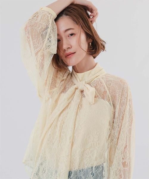 UR'S(ユアーズ)の「レースボウタイブラウス(シャツ/ブラウス・レディース・ミント/ネイビー/アイボリー/ピンク・S/M/L)」の2枚目の写真