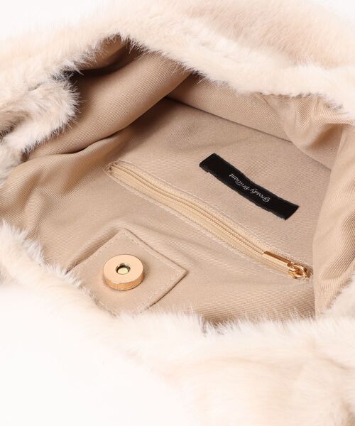 Gready Brilliant（グレディブリリアン）の「ファーマルシェバッグ（ショルダーバッグ・レディース・ブラウン/アイボリー・FREE）」の5枚目の写真