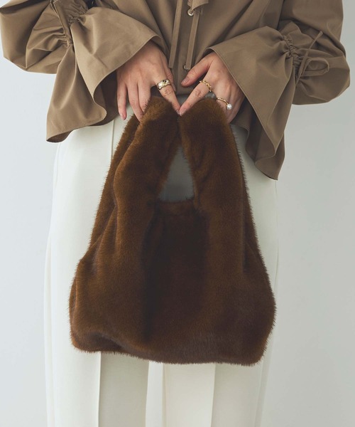 Gready Brilliant（グレディブリリアン）の「ファーマルシェバッグ（ショルダーバッグ・レディース・ブラウン/アイボリー・FREE）」の2枚目の写真