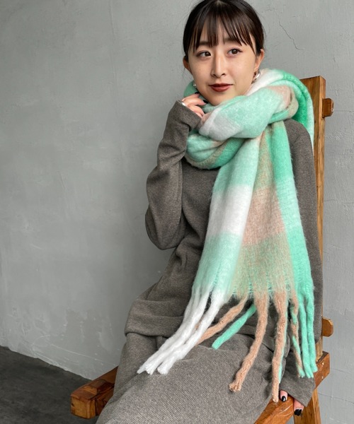 hint hint（ヒントヒント）の「[hint hint/ヒントヒント] 大判ストール(ピンク・グリーン)（ストール/ショール・レディース・ピンク/グリーン・ONE SIZE）」の3枚目の写真