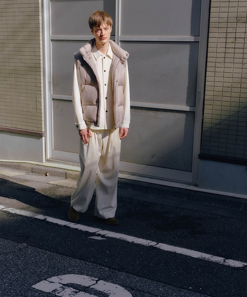 ADAM ET ROPE'（アダムエロペ）の「【ACT_81 Monta】超軽量 ボリューム ダウンベスト（ダウンベスト・メンズ・ブラック/グレー・L/M）」の16枚目の写真