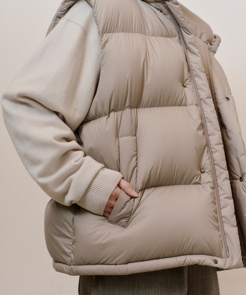 【定価1.5万円】極美品 春 ボリュームダウンベスト セール】【ACT_81 Monta】超軽量 ボリューム ダウンベスト（ダウン
