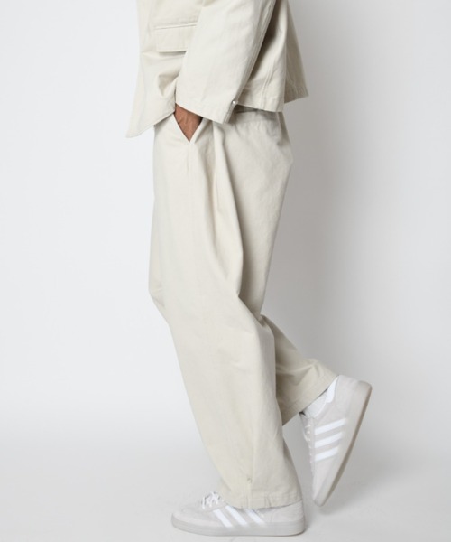 SUPERTHANKS（スーパーサンクス）の「＜ピグメント加工＆ストライプ＞サイドタック ツイル ワイドパンツPigment dyed Twill Side-tuck Wide Pants（その他パンツ・メンズ・グレー/アイボリー/ブラック/グレー×ホワイト/ブラウン・S/M/L）」の20枚目の写真