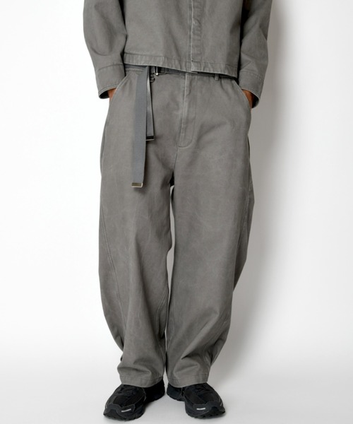 SUPERTHANKS(スーパーサンクス)の「<ピグメント加工&ストライプ>サイドタック ツイル ワイドパンツPigment dyed Twill Side-tuck Wide Pants(その他パンツ・メンズ・グレー/アイボリー/ブラック/グレー×ホワイト/ブラウン・S/M/L)」の20枚目の写真