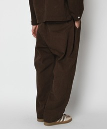 SUPERTHANKS（スーパーサンクス）の「<ピグメント加工&ストライプ>サイドタック ツイル ワイドパンツPigment dyed Twill Side-tuck Wide Pants（その他パンツ）」