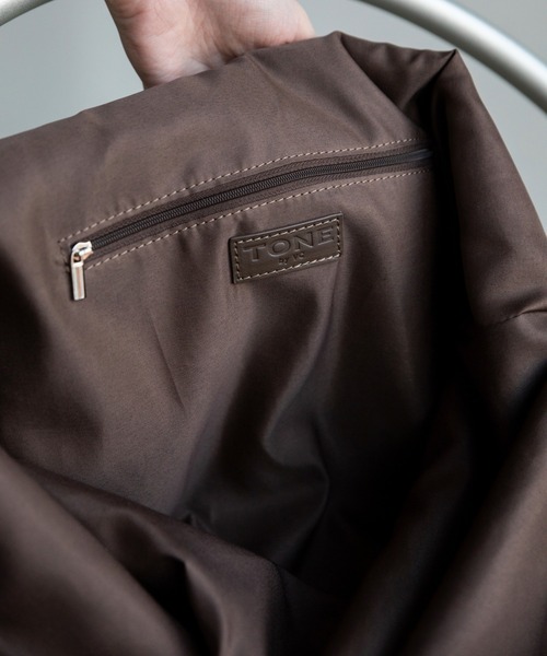 VACANCY（ヴァカンシー）の「配色柄サンカクビッグバッグ/シュシュ付き（トートバッグ・レディース・ブラック/ブラウン・FREE）」の10枚目の写真