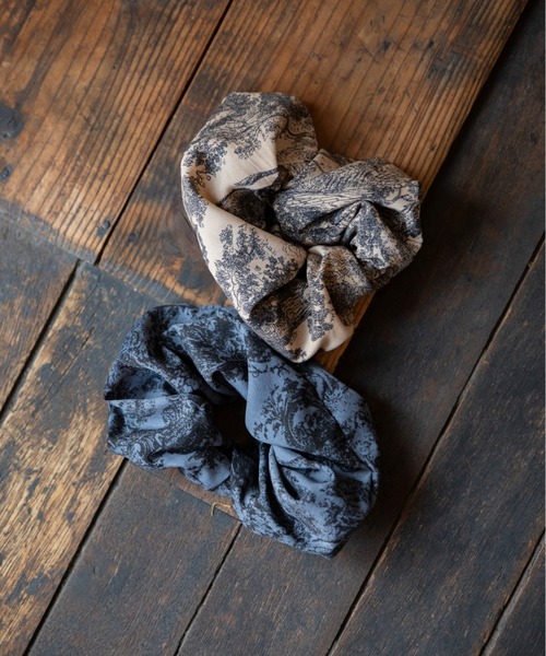 VACANCY（ヴァカンシー）の「配色柄サンカクビッグバッグ/シュシュ付き（トートバッグ・レディース・ブラック/ブラウン・FREE）」の12枚目の写真