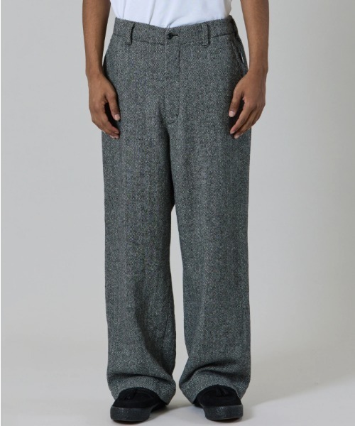 UNFRM OUTDOOR STANDARD(ユニフォームアウトドアスタンダード)の「【UNFRM OUTDOOR STANDARD:ユニフォームアウトドアスタンダード】BRITISH VINTAGE TWEED WIDE PANTS ワイドパンツ ブリティッシュビンテージウール使用(その他パンツ・メンズ・ヘザーグレー・MEDIUM/LARGE)」の3枚目の写真