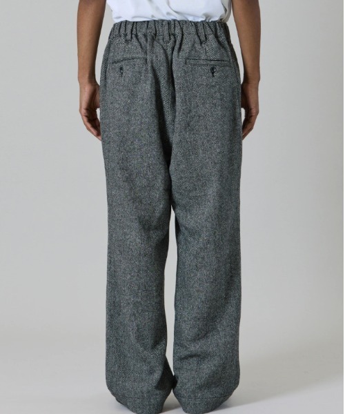 UNFRM OUTDOOR STANDARD(ユニフォームアウトドアスタンダード)の「【UNFRM OUTDOOR STANDARD:ユニフォームアウトドアスタンダード】BRITISH VINTAGE TWEED WIDE PANTS ワイドパンツ ブリティッシュビンテージウール使用(その他パンツ・メンズ・ヘザーグレー・MEDIUM/LARGE)」の5枚目の写真