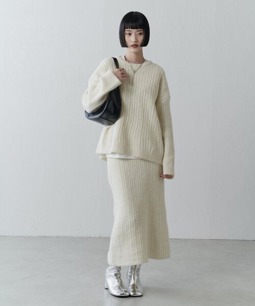 Loungedress20周年限定ニット オフホワイト セール】もちもちワイドリブぽわ袖ニット（ニット/セーター）｜natural