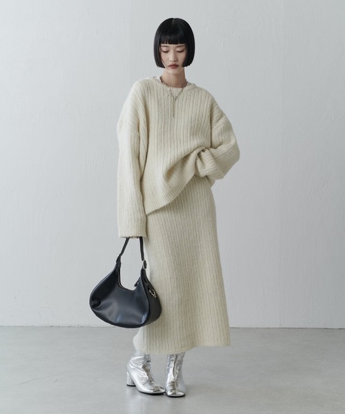 Lui's（ルイス）の「スパンコールセットアップ（ニット/セーター・レディース・アイボリー/チャコールグレー・FREE）」の6枚目の写真