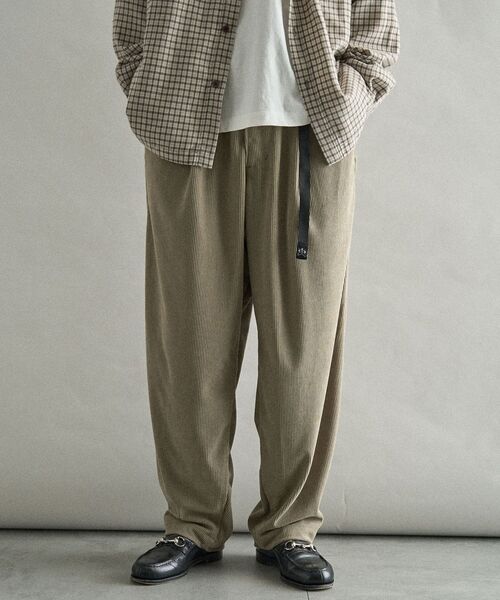 CRAFT STANDARD BOUTIQUE（クラフトスタンダードブティック）の「コーデュロイイージーワイドパンツ（その他パンツ・メンズ・ブラウン/ベージュ/グレー/ブラック・L/S/M）」の13枚目の写真