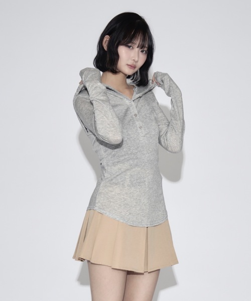 tinkerend(ティンカーエンド)の「Lace V-neck Hooded Tops / レースVネックフード付きトップス(パーカー・レディース・ブラック/グレー/ホワイト・FREE)」の3枚目の写真