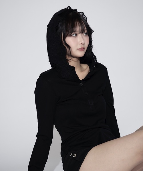 tinkerend(ティンカーエンド)の「Lace V-neck Hooded Tops / レースVネックフード付きトップス(パーカー・レディース・ブラック/グレー/ホワイト・FREE)」の19枚目の写真