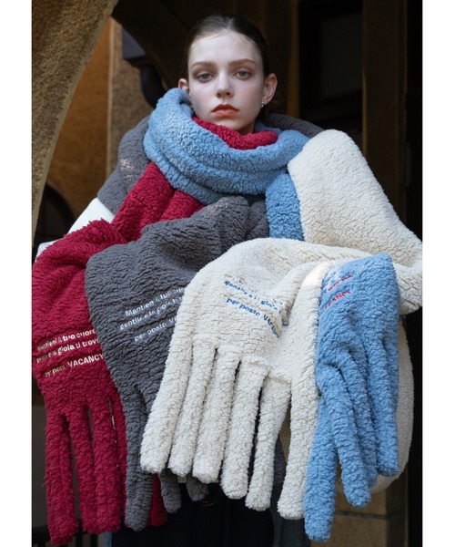 ロゴ刺繍フリンジボアマフラー/ポケット付き（マフラー）｜VACANCY